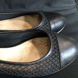French Sole - Nicky Hilton ladies black ballet flats size 8